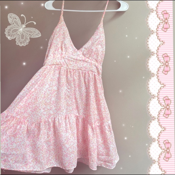 🐇 showpo floral flirty dress 🐇 - Picture 1 of 6